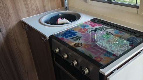 Leofran Roamulus – Roulotte Swift semi-integrata a 2 posti letto del 2018