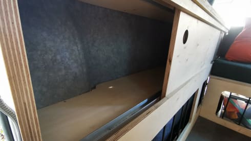 Cozy Custom Volkswagen T6.1 (Automatic!)