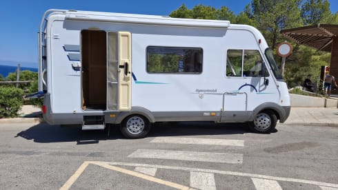 bart – 5p Hymer semi-integrated 