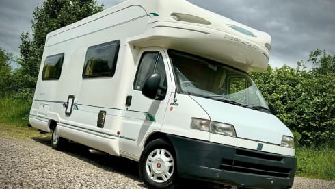 Lulu – 6 Berth Bessacarr 795