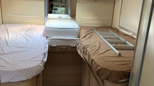 Time-Out – Ford Semi-Integrated Camper With Tow Bar, Bicycle Carrier And Large Garage