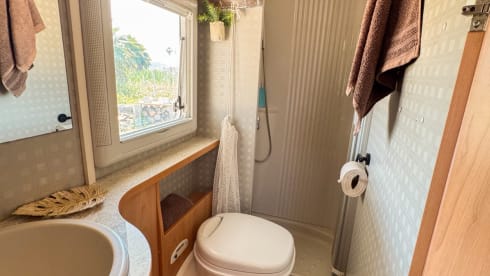 🌴Happy place🌴☀️ – Luxury Ibiza-style integral camper | 4p | Fly & Drive Costa Blanca”🌴