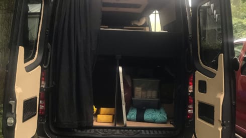 Bruce – 2p Mercedes-Benz bus from 2009