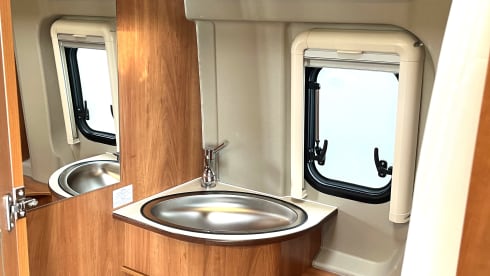 Scout – 2p Citroën bus from 2022