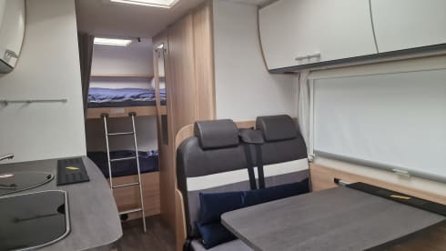 Sunlight A68 2022 - 6 Berth With 6 Belted Seats - Motorhome In London