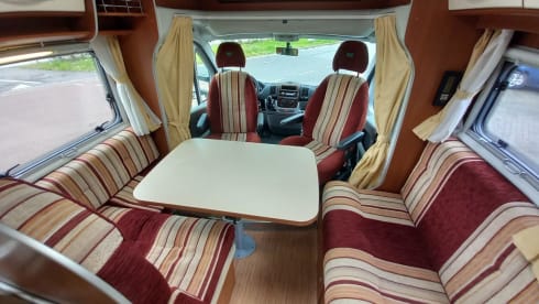 Onze Louis – 2p McLouis semi-integrated uit 2009