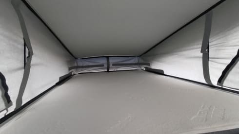 Clever Van with roof tent (4 persons) - Built in 2022