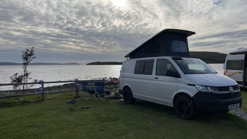 Geronimo  – 4 berth Volkswagen campervan from 2020