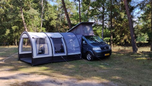 Happy Camper – Luxury 4/5p bus camper Volkswagen Multivan from 2008