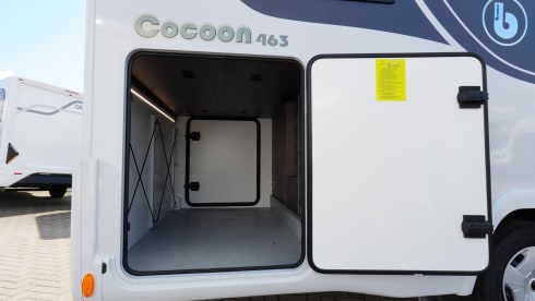 Brand new 5p Benimar Cocoon 463 semi-integrated model 2024