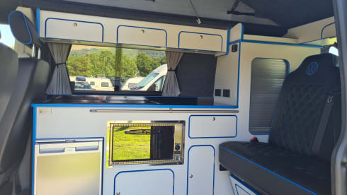 Valerie – VW T6 2021 Brand new camper conversion 