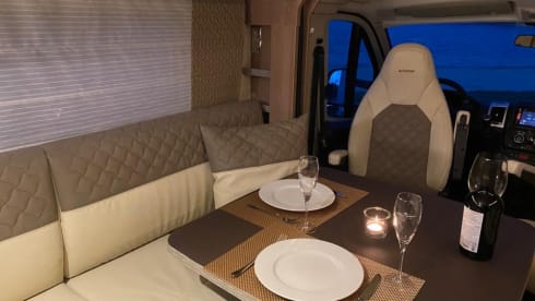 Beautiful luxury Burstner IXEO 680