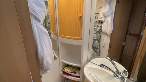 Real family camper! 4p Dethleff's alcove from 1999
