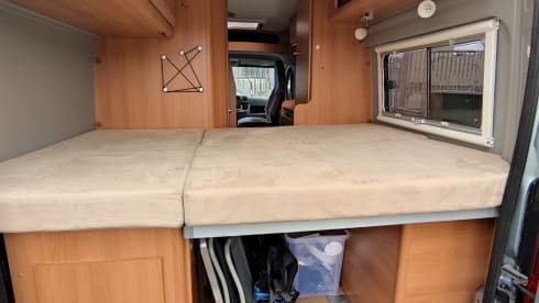 Pössl 2 win luxury bus e bike carrier