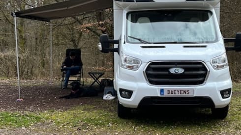 "Reverie" – Linea Titanium 797 Ford 165 AT8V Heavy 3 pers. bwj.2026