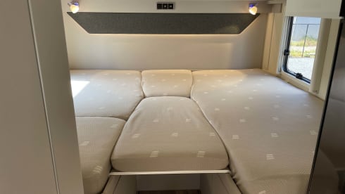 p Hymer semi-integrated from 2024