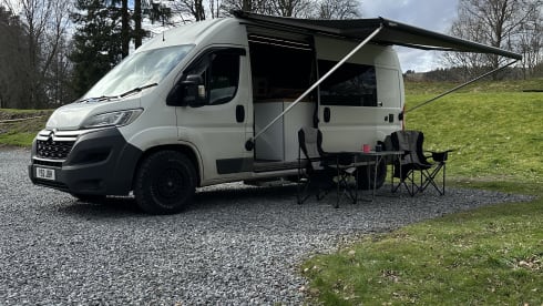Henry – Citroën-Bus mit 2 Schlafplätzen aus dem Jahr 2017