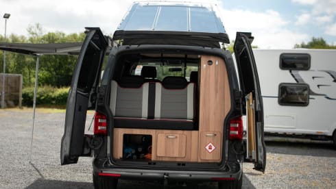 Nuptse  – VW Camper 