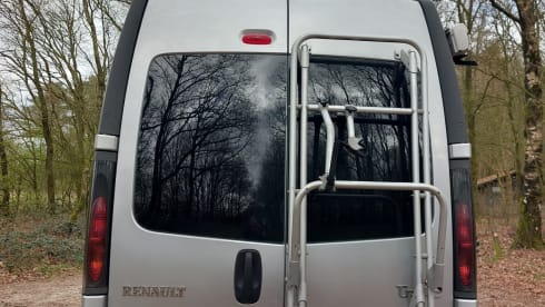 Compact but very complete camper bus 2 persons
