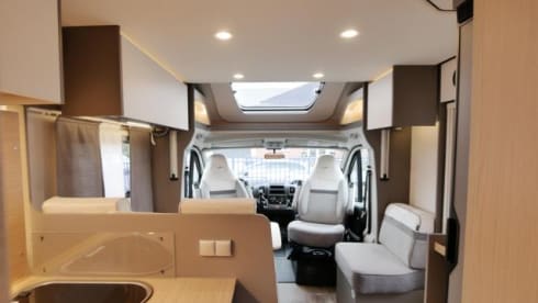 Excellent Campers  – 4p LMC semi-integrated from 2022