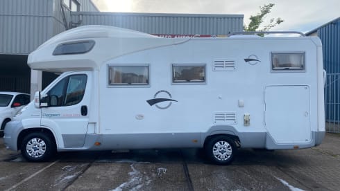 Trigano – 4-person Fiat Ducato 2008 very neat