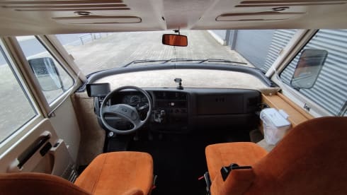 Hymerakos – Gezellige 4-persoons Hymer camper voor mooie roadtrips