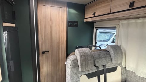 HARRIS – 2026 FORD TRANSIT RIMOR KILIG 669 - 5 BERTH AUTOMATIC