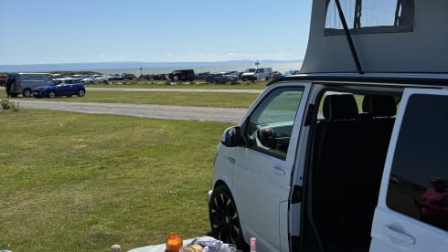 KOJI – 4 berth Volkswagen campervan from 2016