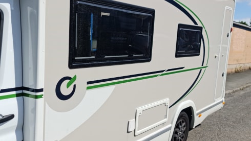 Marjorie  – 5* Ford Chausson 4 birth 6 speed automatic