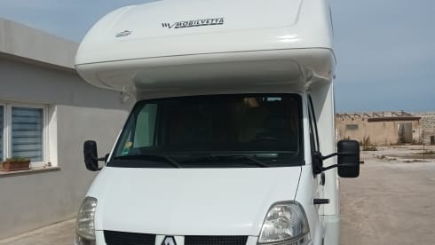 Samuele – A life on vacation to visit unique places with our camper