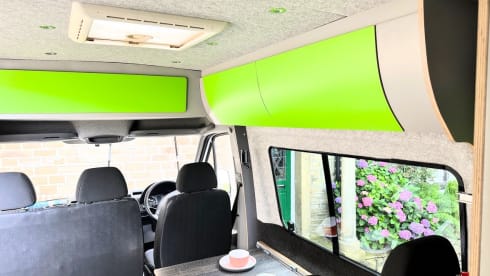 LWB – 4-5 berth Mercedes-Benz Sprinter 2013