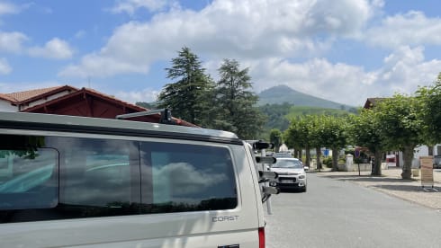 VOLKSWAGEN CALIFORNIA COAST dec2020