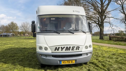 Camper Homer – Spacious integral camper with lots of comfort!