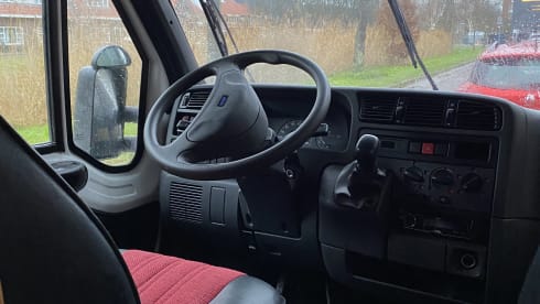 Cozy spacious family camper (5p)
