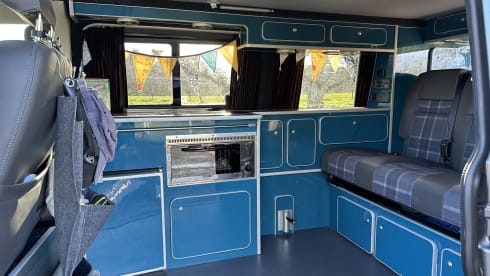 DAVE – Camping-car Volkswagen 4 places à partir de 2019