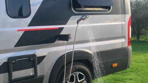 4p Adria Mobil bus uit 2023