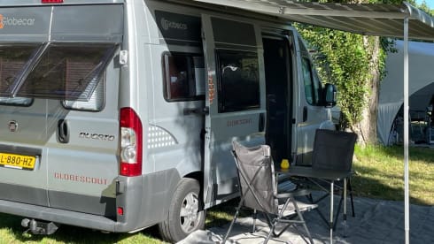 Cozy strong Pössl bus camper, fully equipped!