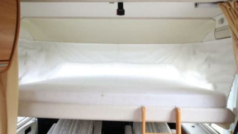 Hymmie – 4 person Hymer integrated from 2007 (air conditioning)