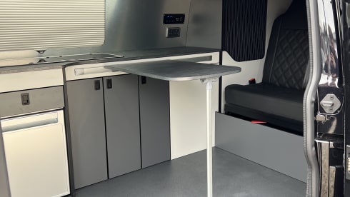 Lily – Lily - T6.1 Adventure Transporter