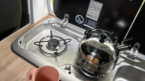 Pixie – 4 berth Volkswagen campervan from 2016