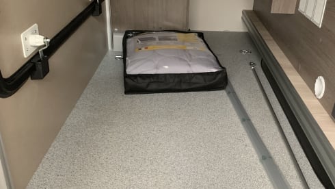 Vacanza 5 Stelle  – Camper Chausson Titanium 708