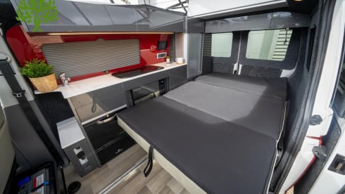 Volkswagen-Campingbus mit 4 Schlafplätzen ab 2024