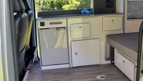 Rosie – 2 berth Peugeot campervan - waiting to share adventures with you