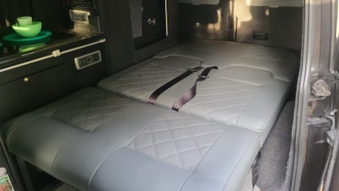 Rosie – 4 berth Volkswagen campervan from 2017