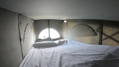 4p Volkswagen campervan uit 2012