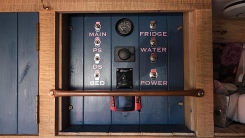 Sally Vanzilla – Handcrafted Citroën Relay Camper – Sleeps 4, Off-Grid Ready