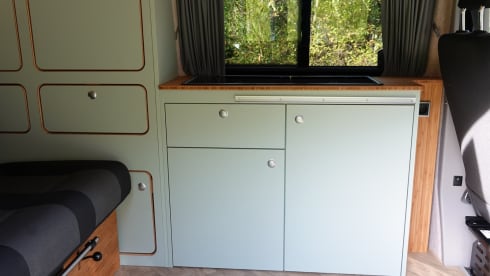 Hopper L2 – 5 Person Volkswagen T6 "Hopper"