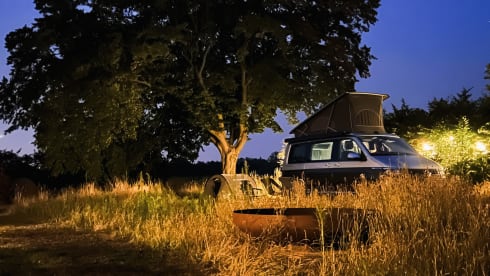 The Smiling Van – Camper Volkswagen per 4 persone, modello 2023