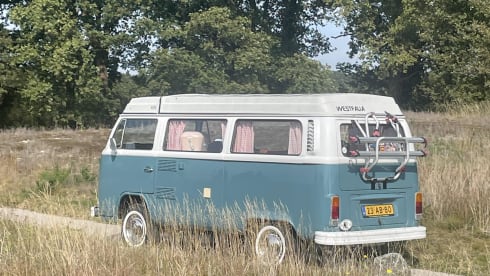 Billy – Volkswagen T2b Camper from 1978