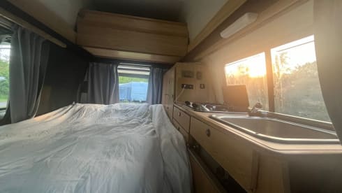 De Vrijbuiter – 7 Berth Chausson bus from 2013